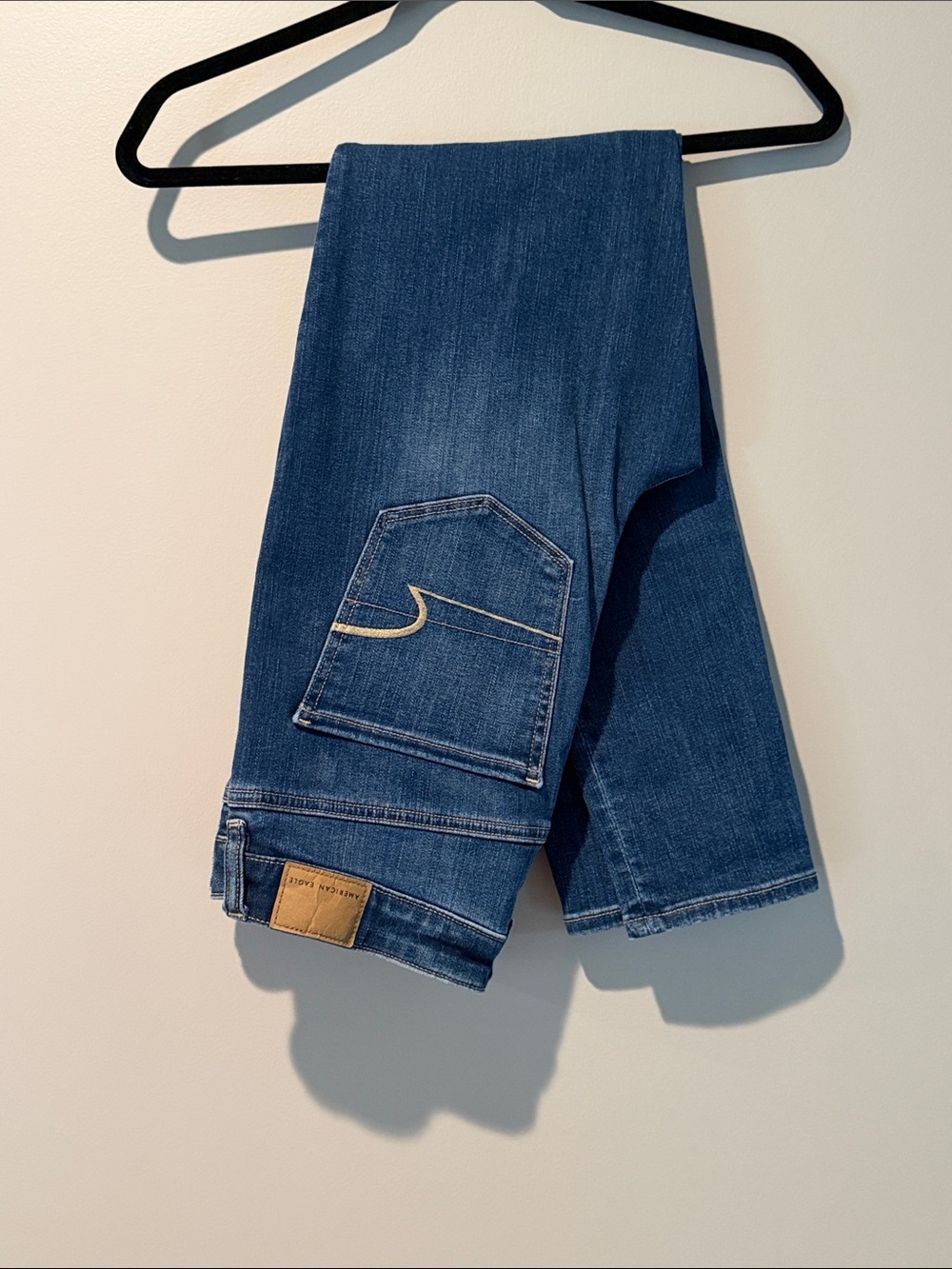 Classic Blue Denim Jeans with Contrast Pocket Stitch